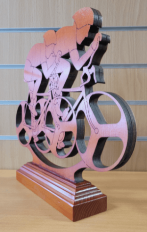trophée cyclisme poursuite vue de profil