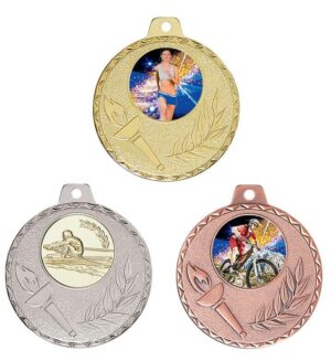 médaille avec flamme olympique personnalisable de diamètre 50 mm