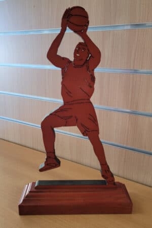 Trophée en bois basket masculin grand modèle